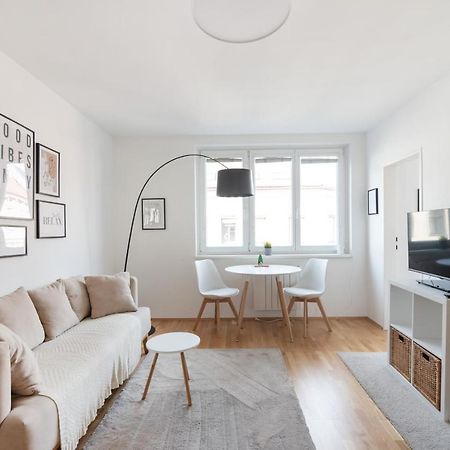 Modern, Bright Studio -Close To The Center In A Quiet Area Vienna Exterior photo