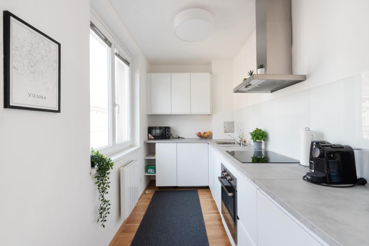 Modern, Bright Studio -Close To The Center In A Quiet Area Vienna Exterior photo