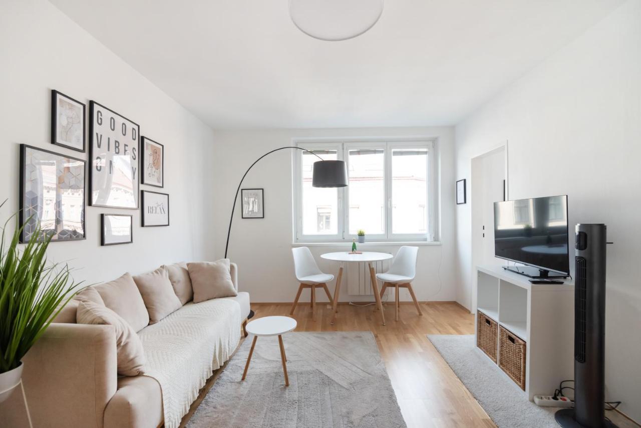 Modern, Bright Studio -Close To The Center In A Quiet Area Vienna Exterior photo