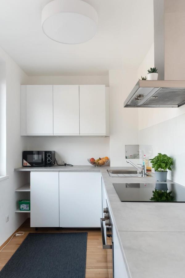 Modern, Bright Studio -Close To The Center In A Quiet Area Vienna Exterior photo